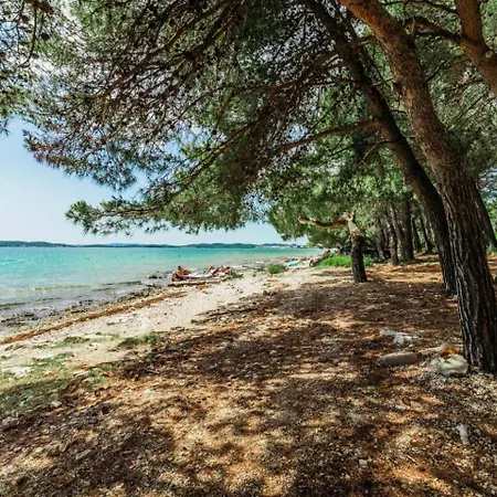 Stipe Apartment Sukošan